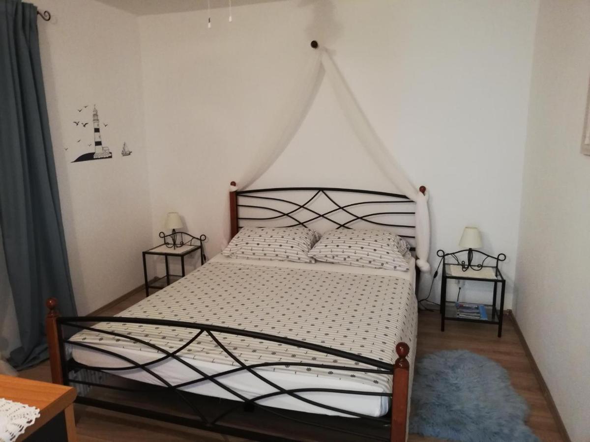 Apartment House Vir-To-All 外观 照片