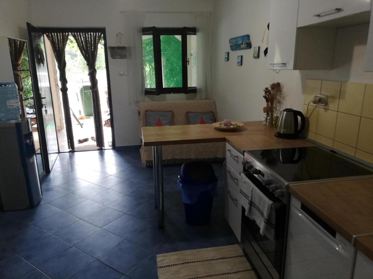 Apartment House Vir-To-All 外观 照片